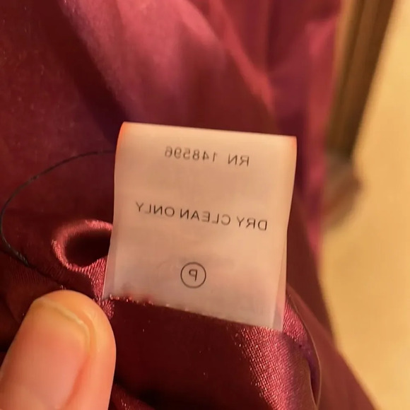 NWOT Universal Standard woman’s maroon puffer coat - Picture 12 of 13